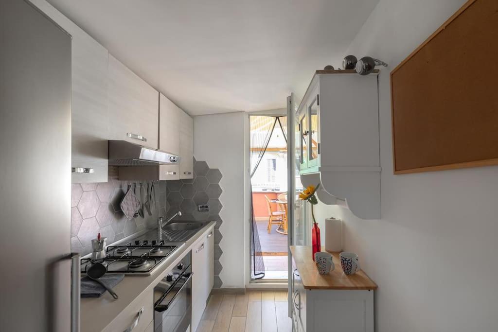 Penthouse With Jacuzzi On Private Terrace In Trastevere 罗马 外观 照片