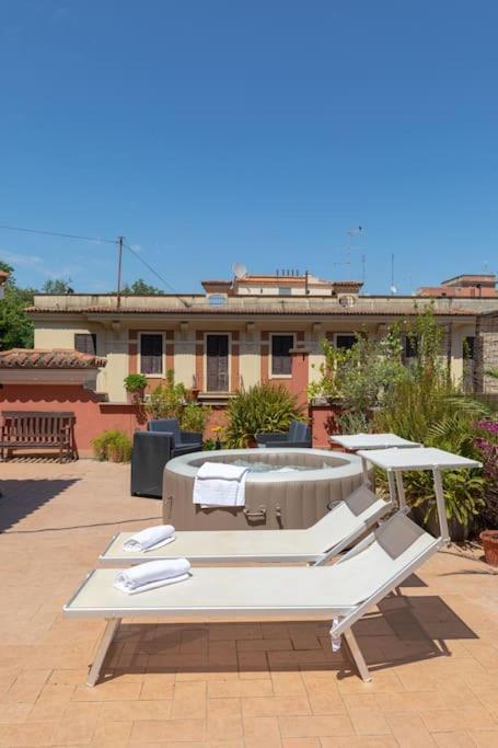 Penthouse With Jacuzzi On Private Terrace In Trastevere 罗马 外观 照片