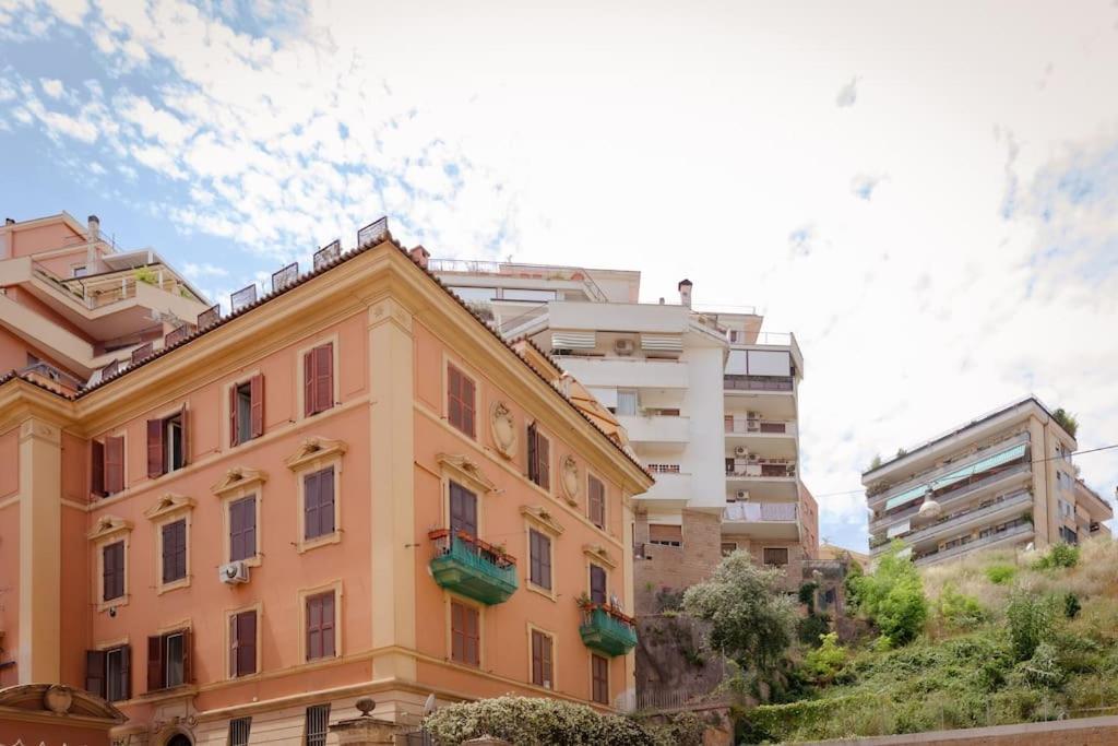 Penthouse With Jacuzzi On Private Terrace In Trastevere 罗马 外观 照片